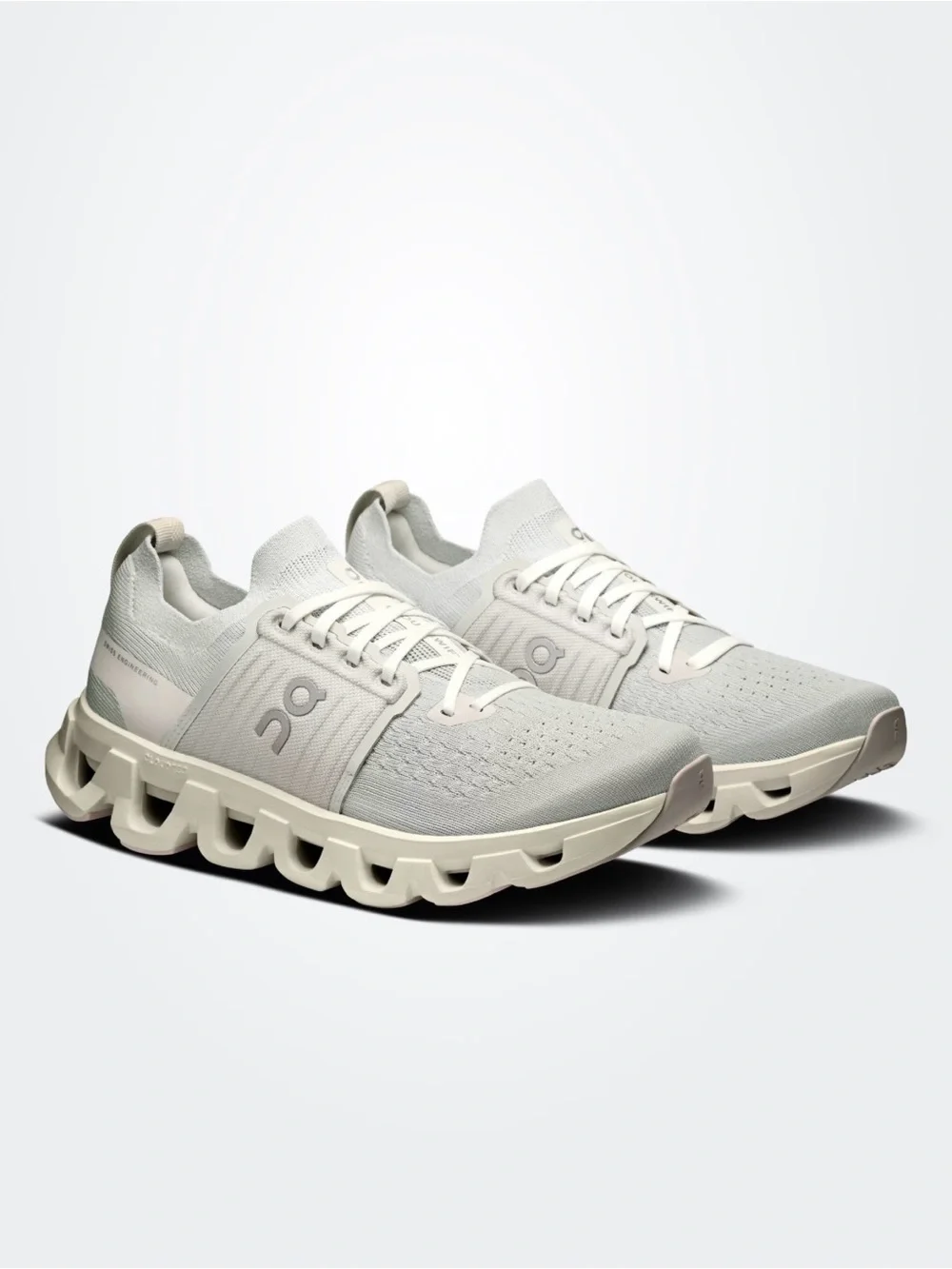 On Running Women’s Cloudswift Running Shoes – Pale Grey/Cream – Size 8.5